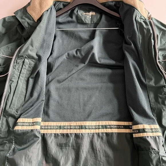 Wind River Hyper-Dri shell jacket - Picture 5 of 9